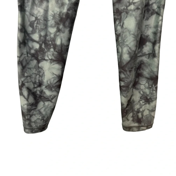 Athleta Blue Tie Dye Salutation Stash Pocket II Printed 7/8 Tight. Size Small - Picture 6 of 13